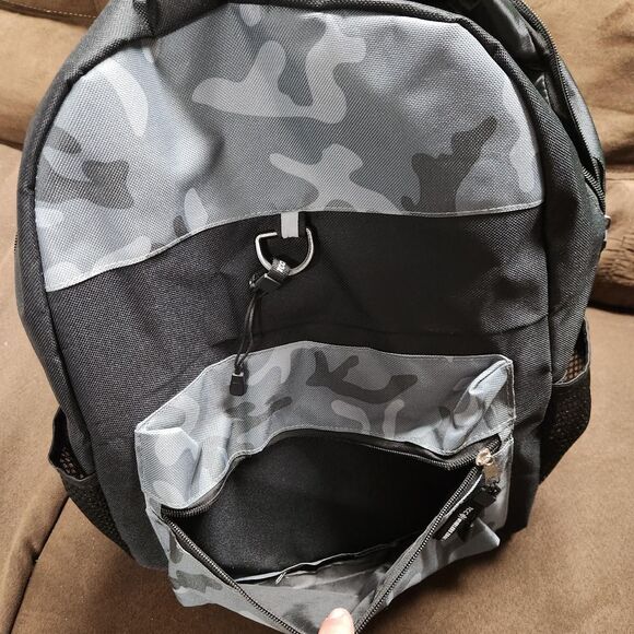 Unbranded Black and Grey Camo Back-Pack - Picture 7 of 7